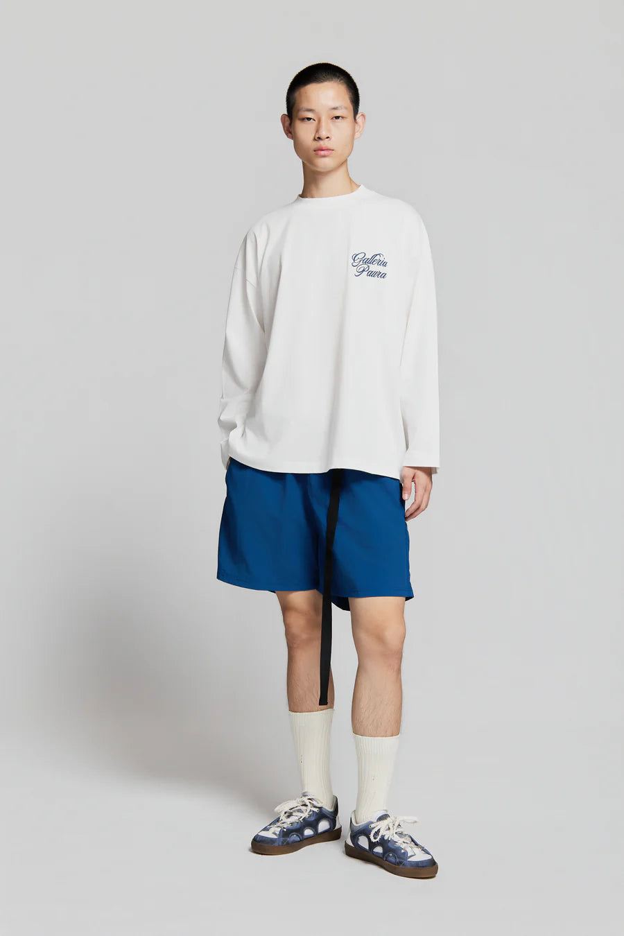 Long-sleeved T-shirt with embroidery