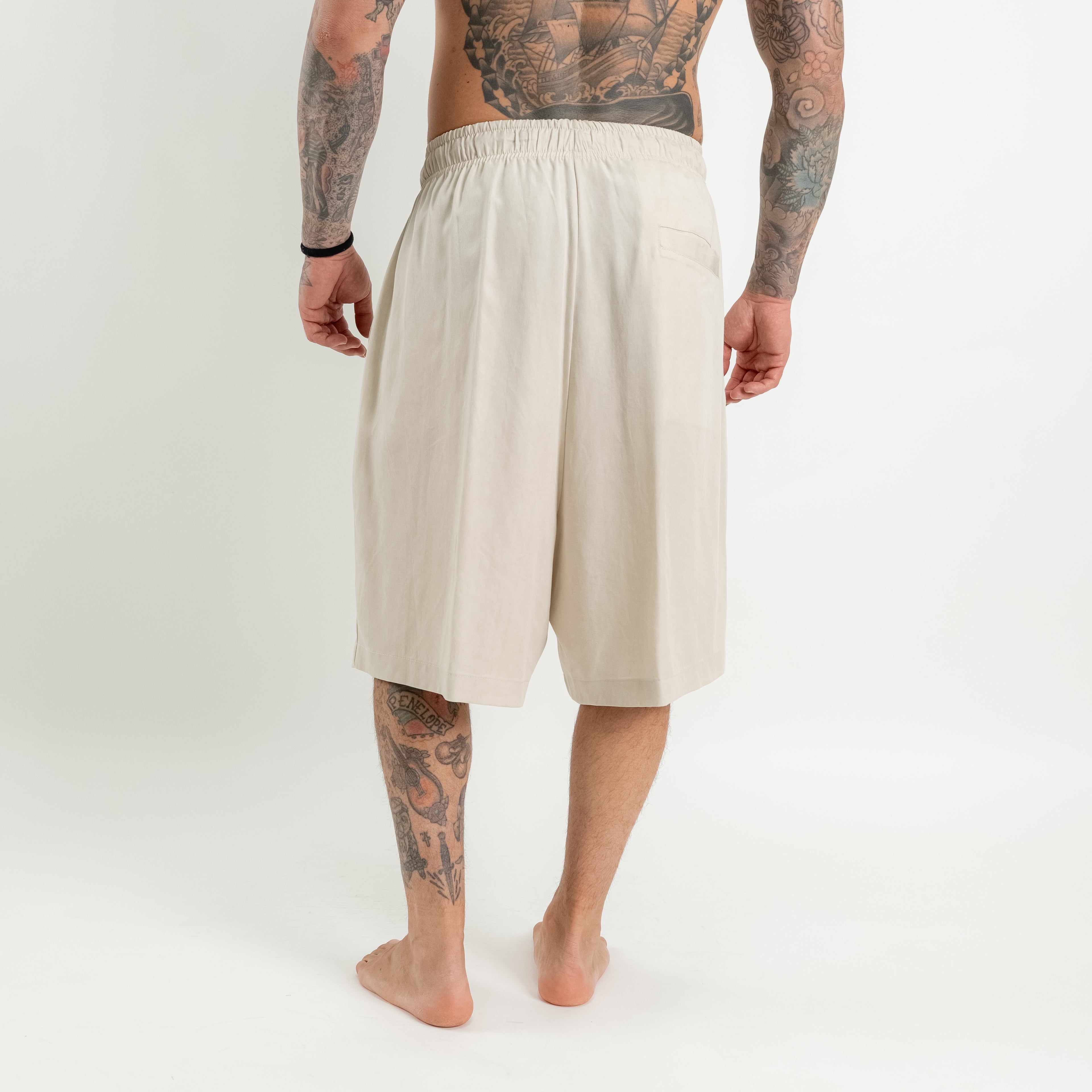 Bermuda con elastico loose fit
