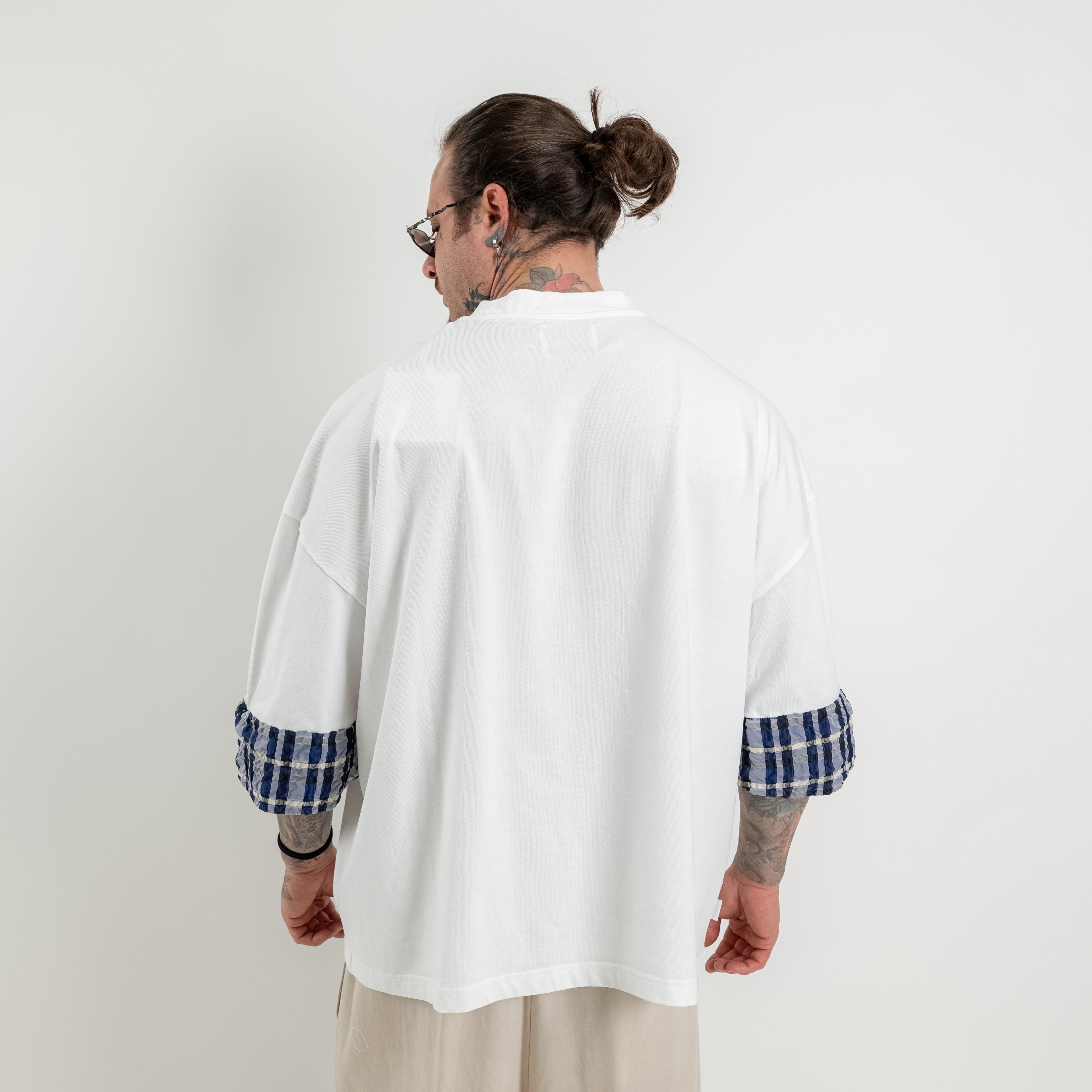 T-shirt folded sleeve