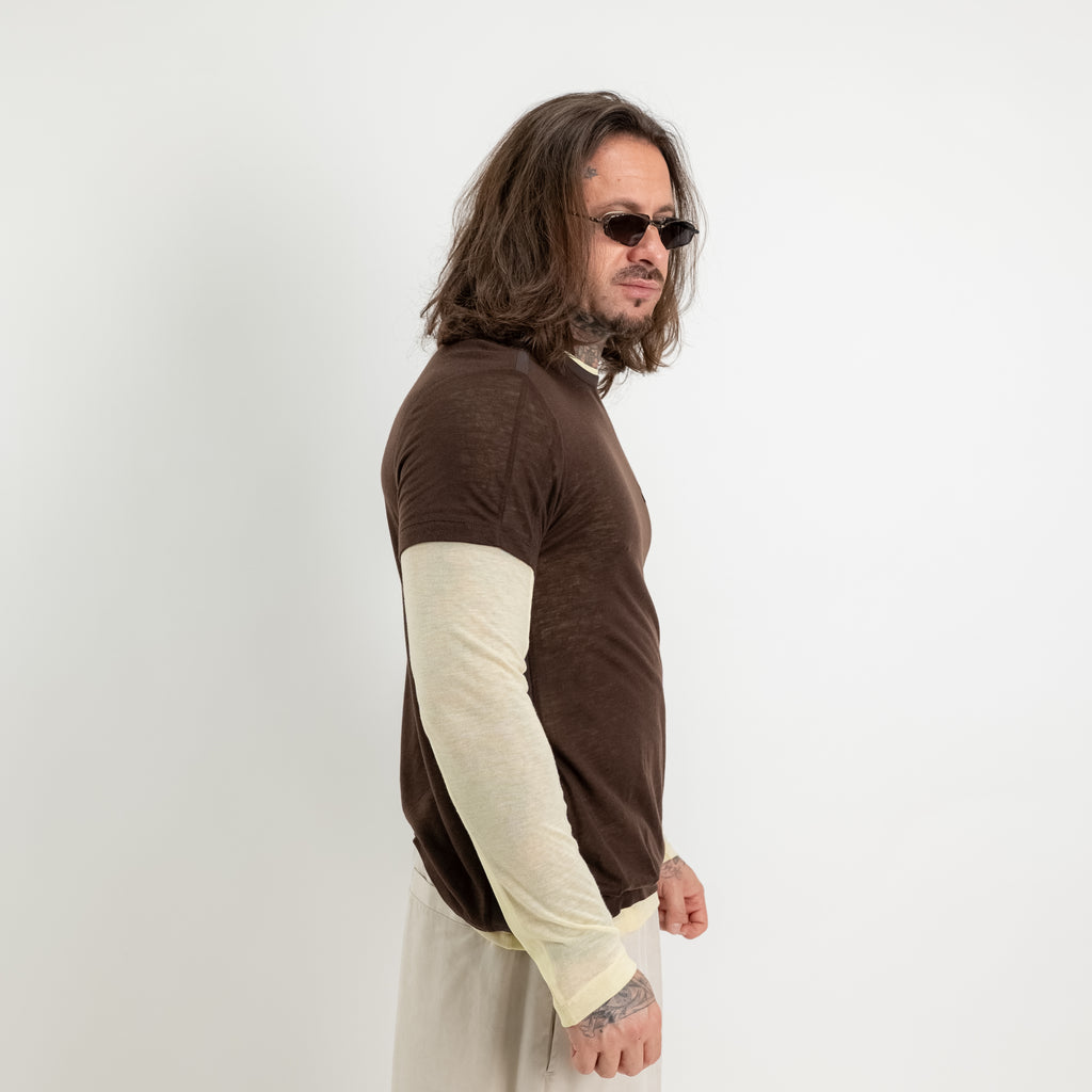T-shirt stratificata