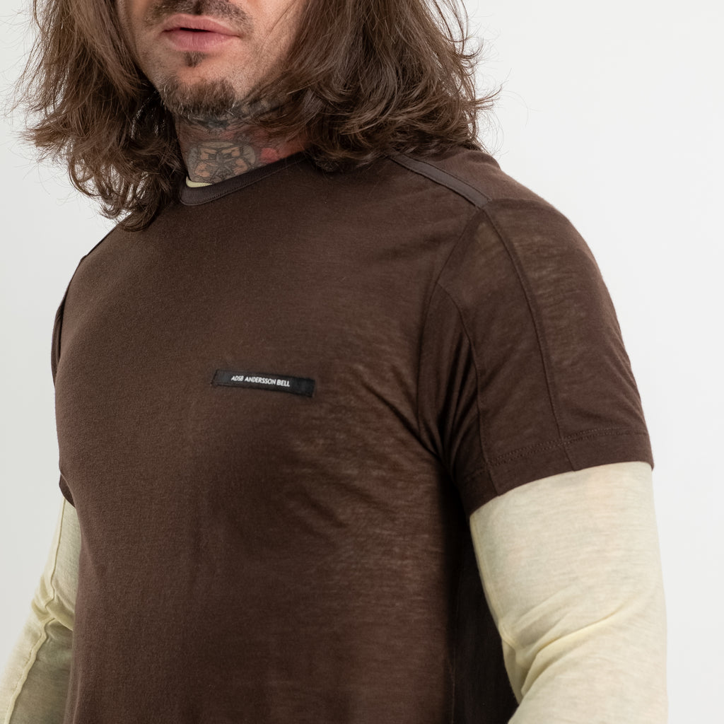 T-shirt stratificata