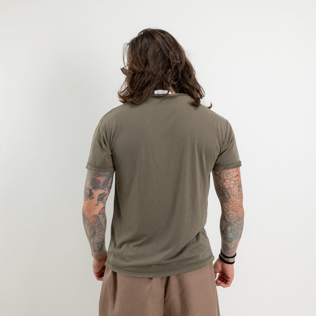 T-shirt scollo a V