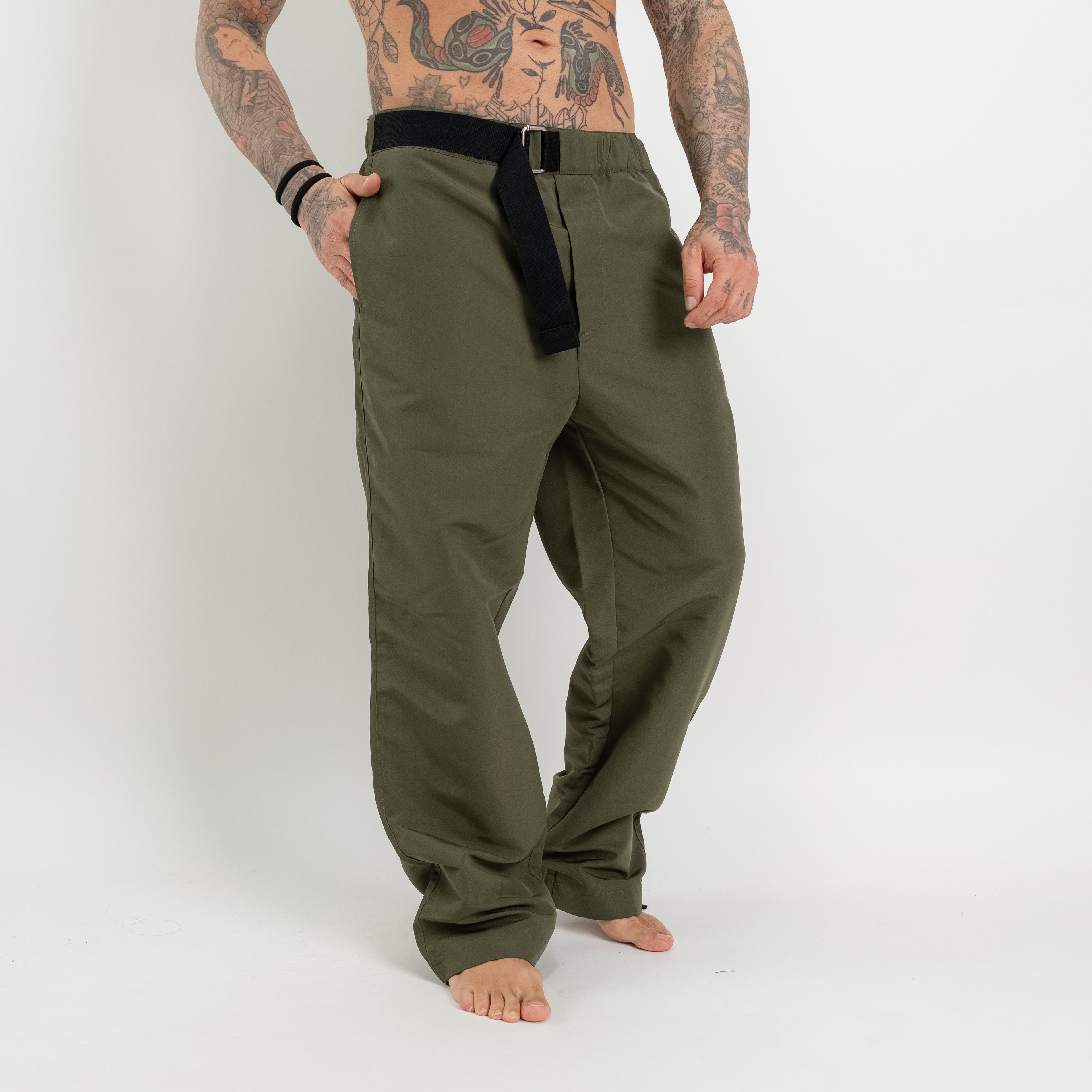 Pantalone con cintura in tessuto tecnico