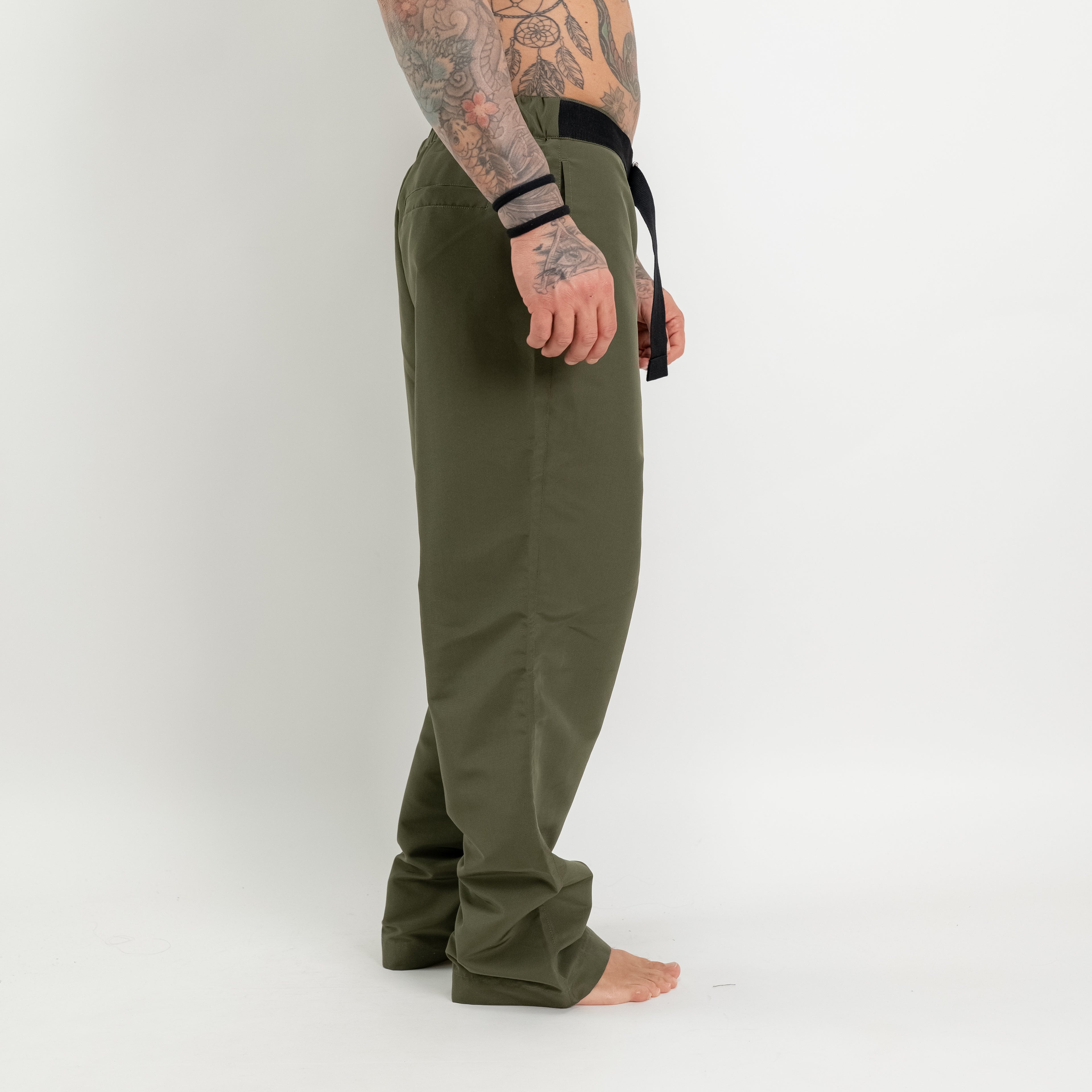 Pantalone con cintura in tessuto tecnico