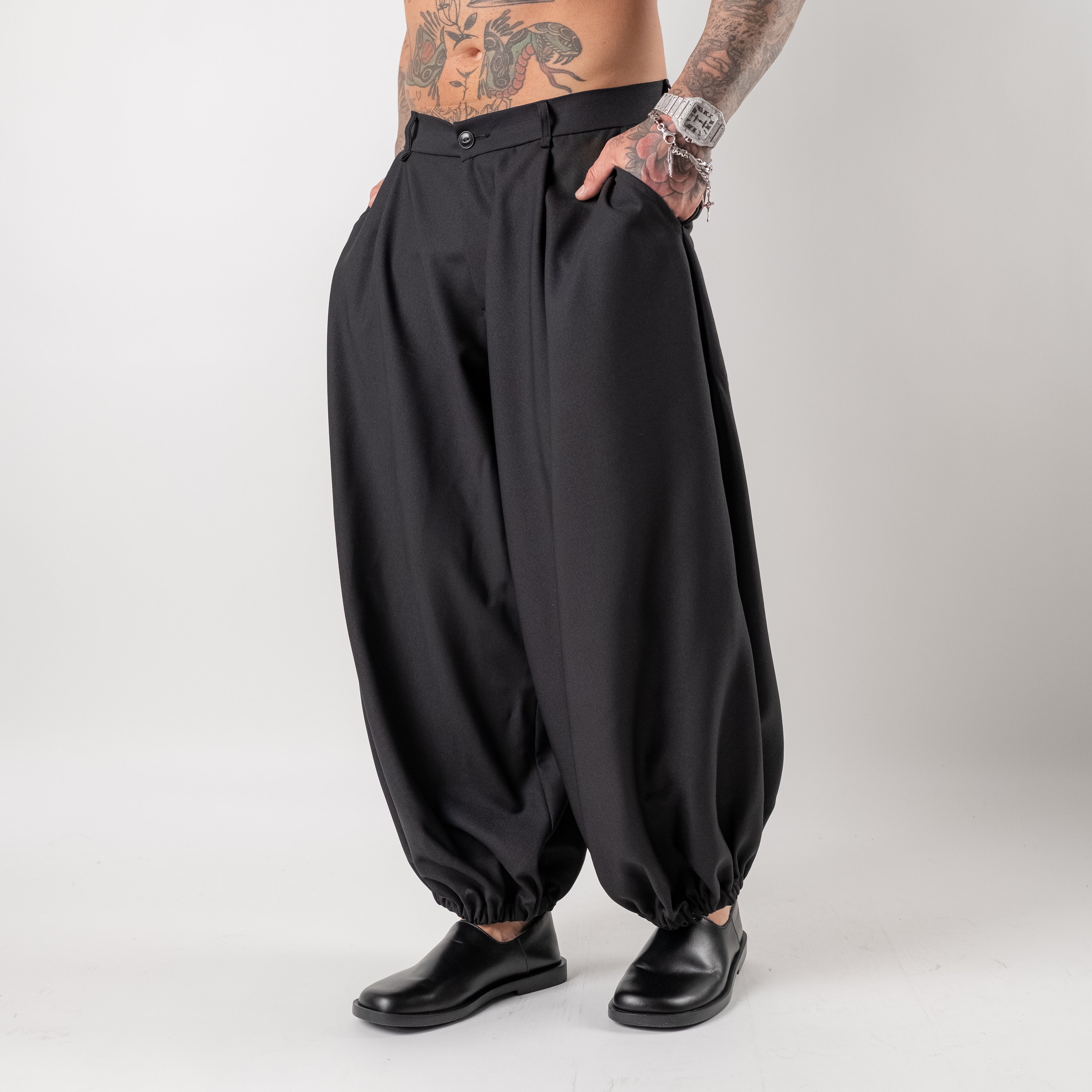 Ballon trousers in cool wool