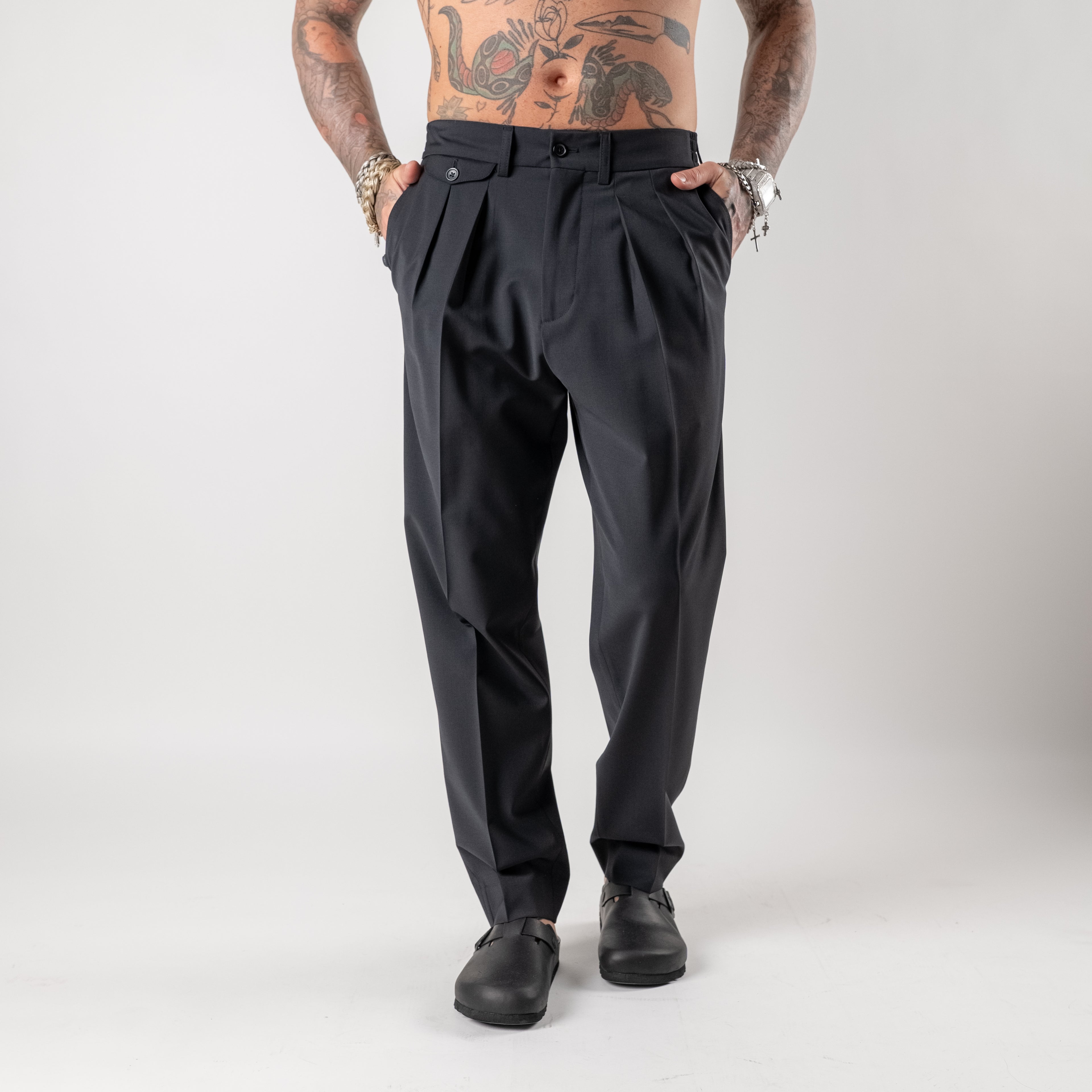 Double-pleated tailored trousers