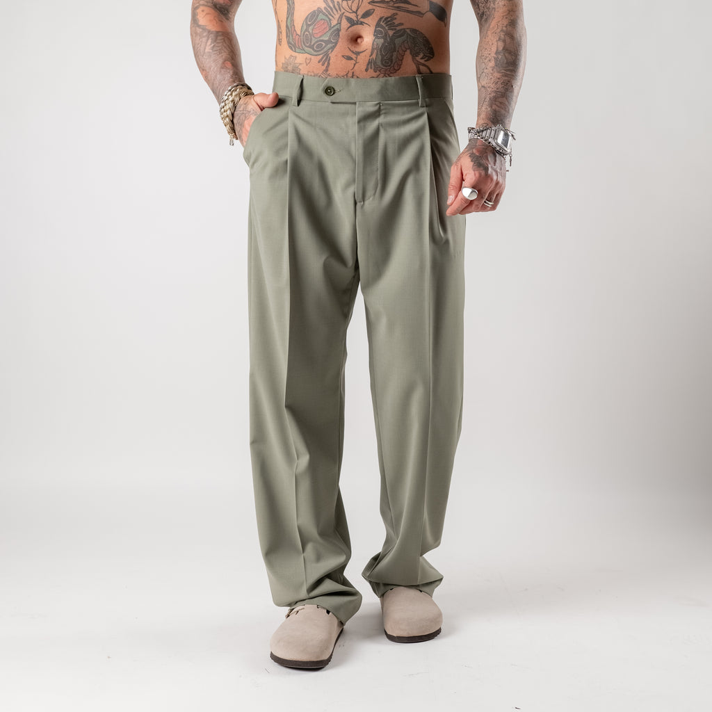 Double-pleated wide-leg trousers