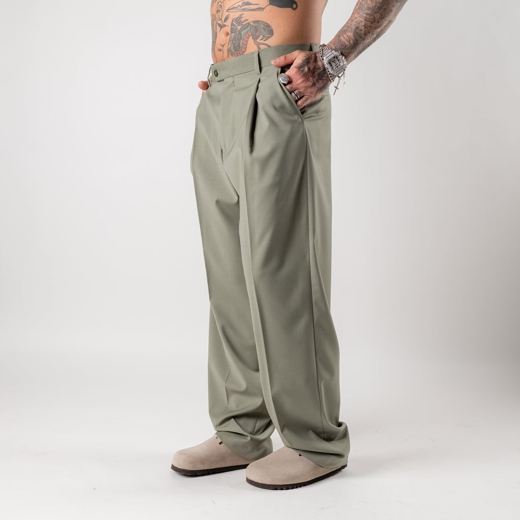 Double-pleated wide-leg trousers