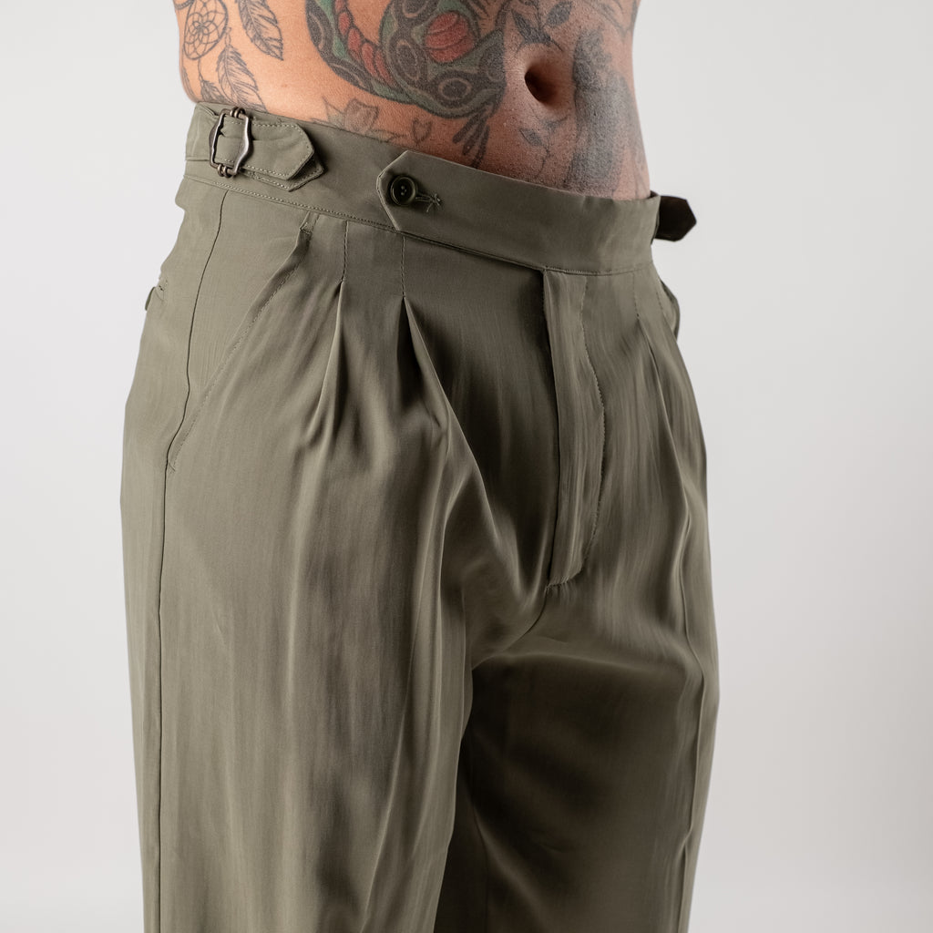 Double-pleated trousers with side cupro ties