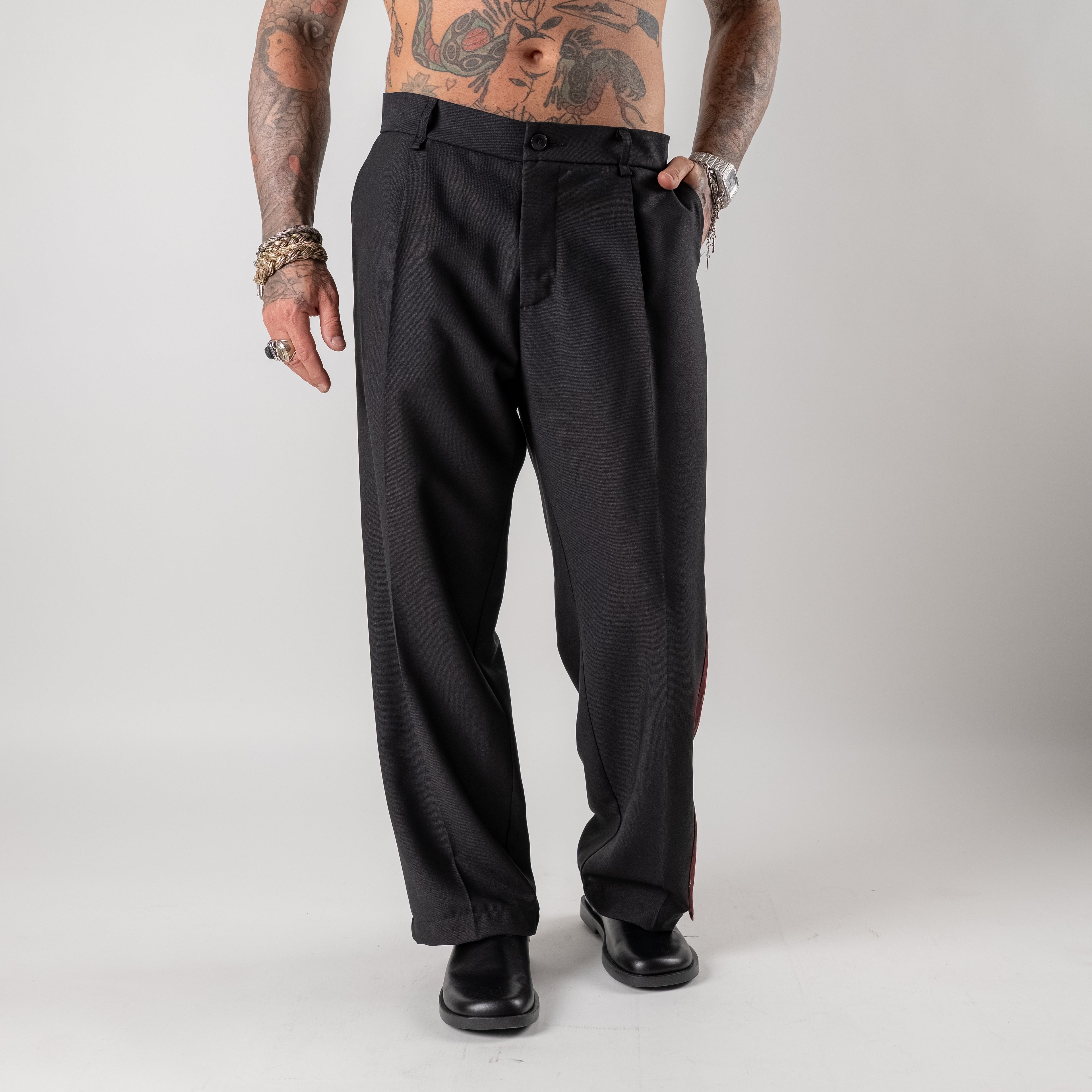 Tailored trousers with tie detail in cool wool
