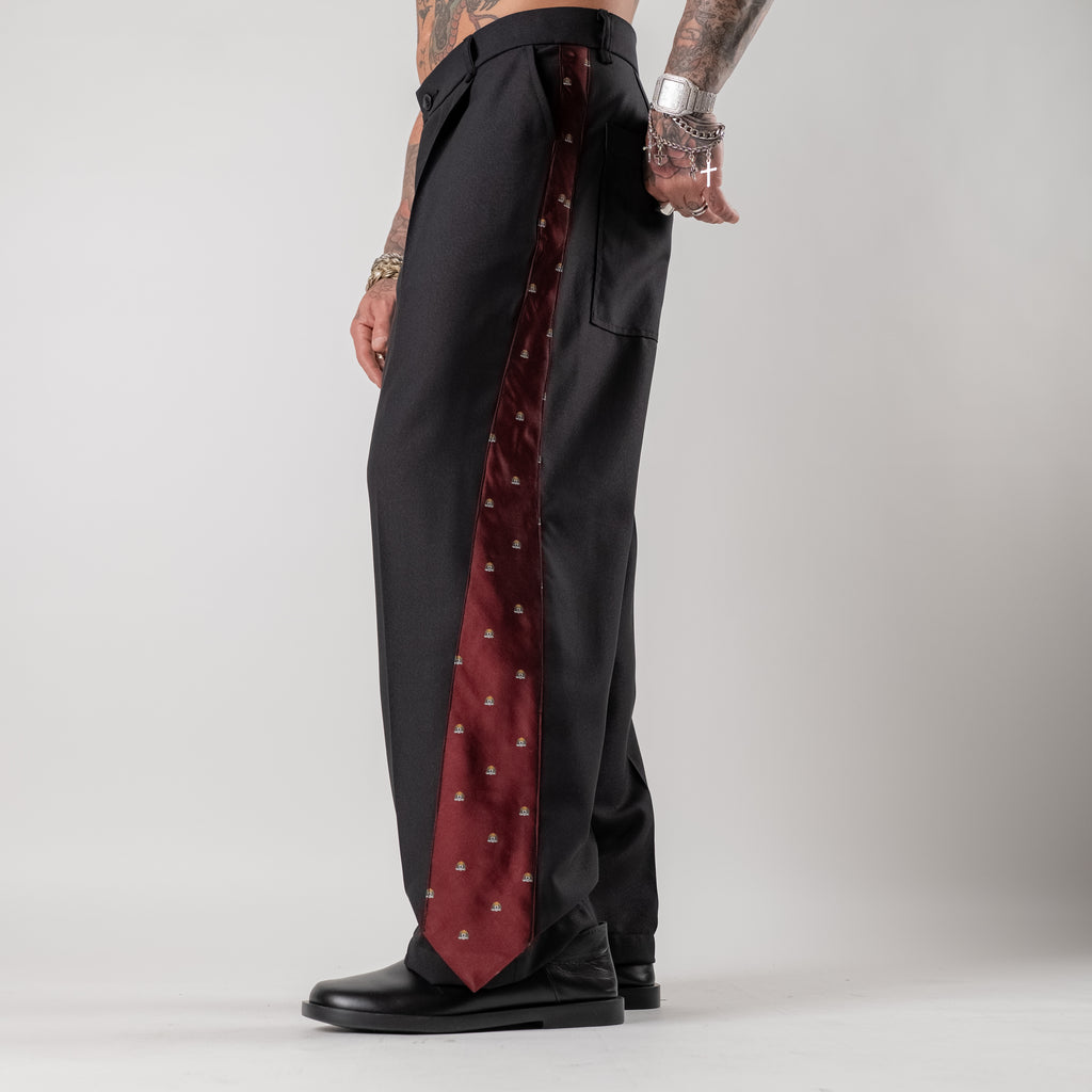Tailored trousers with tie detail in cool wool