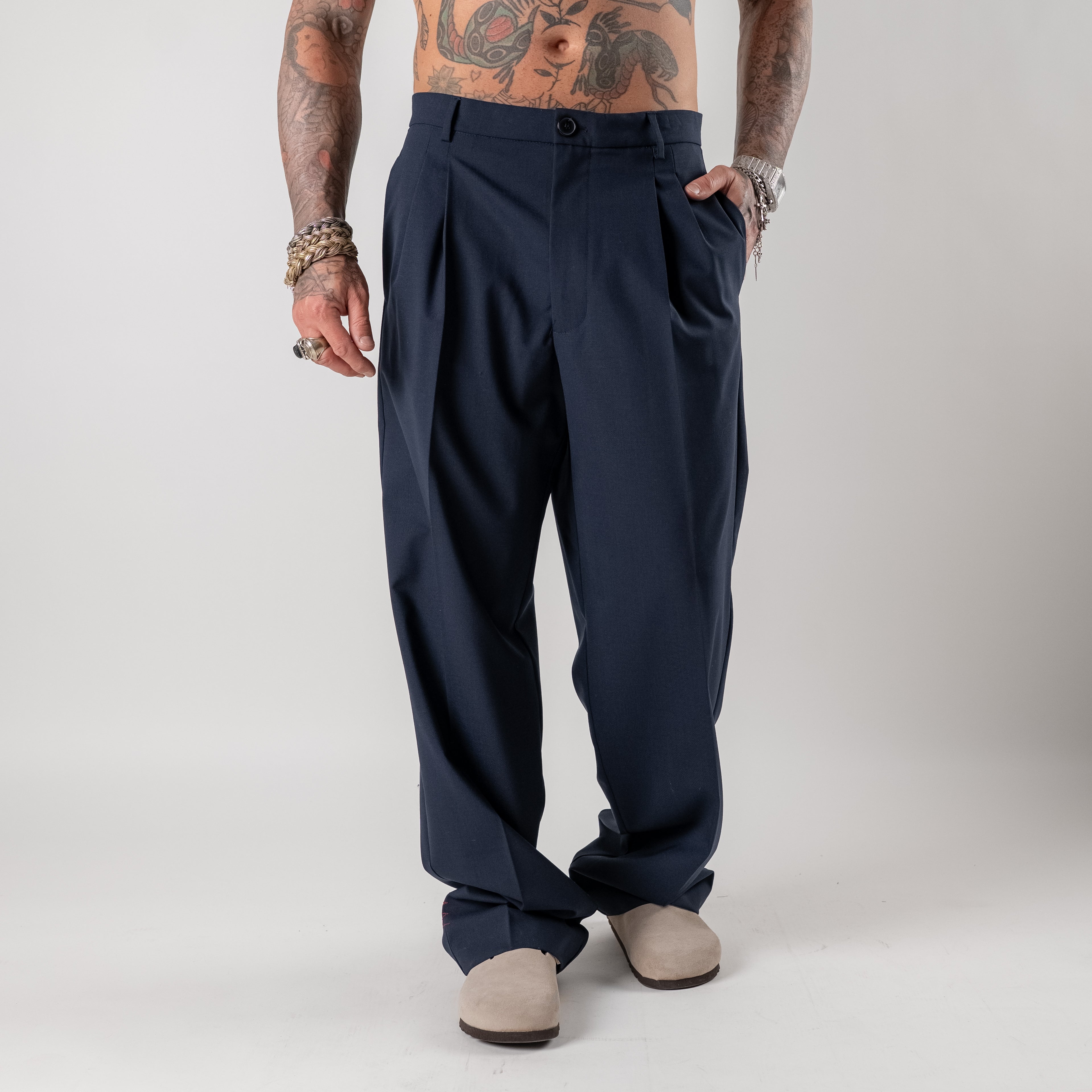 Wide-leg tailored trousers with pleats
