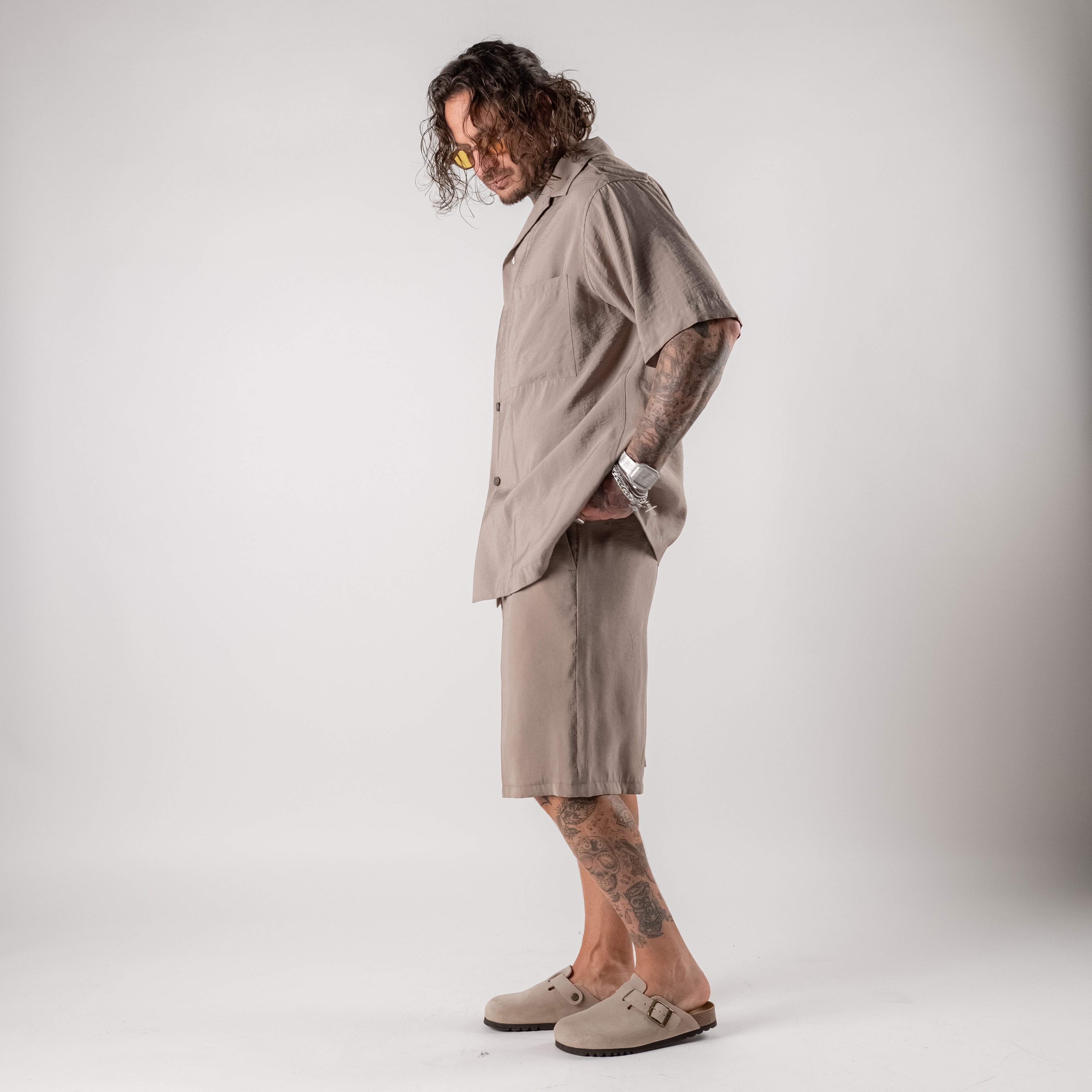 Bermuda in modal con bottone ed elastico in vita