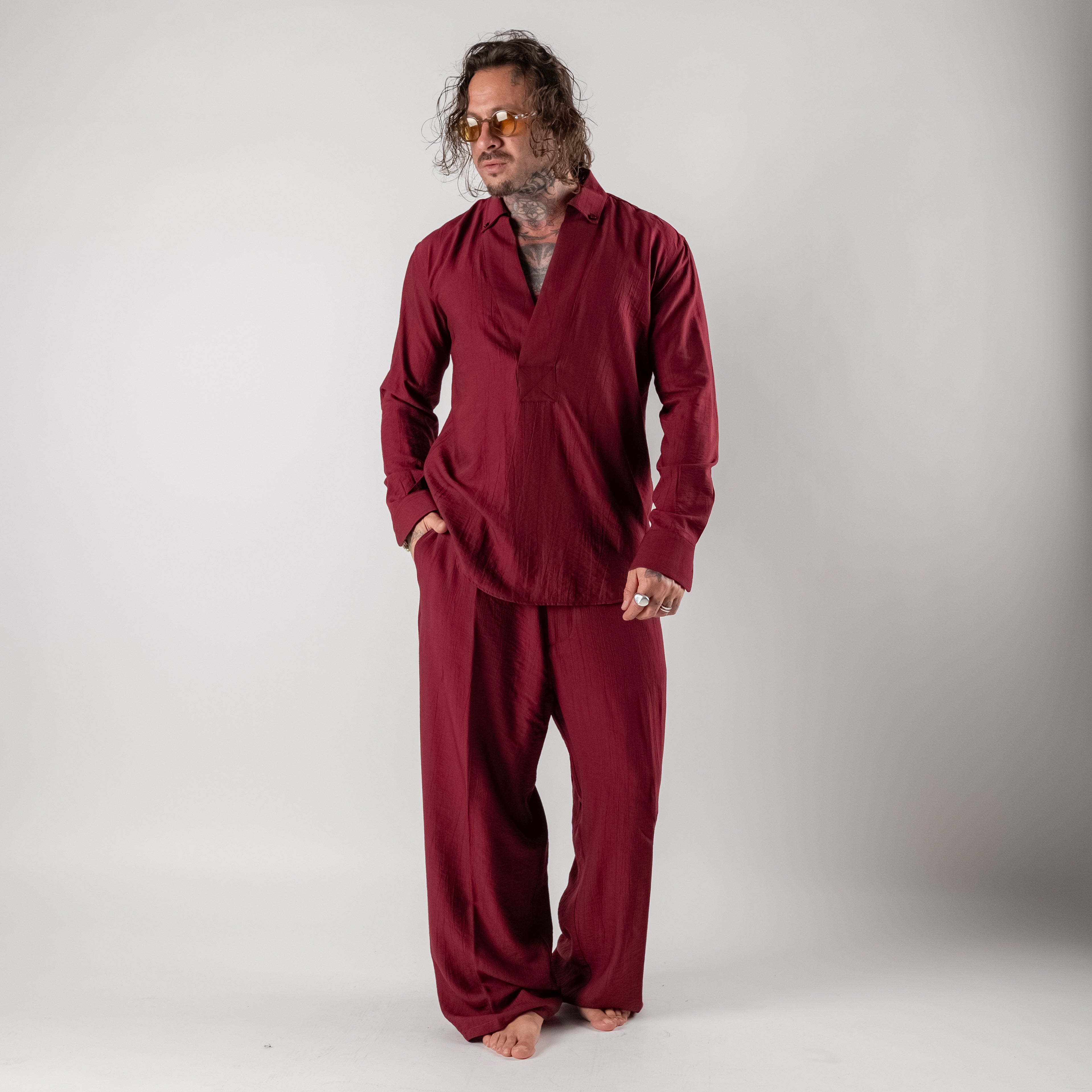 Flowing viscose trousers with elasticated waist