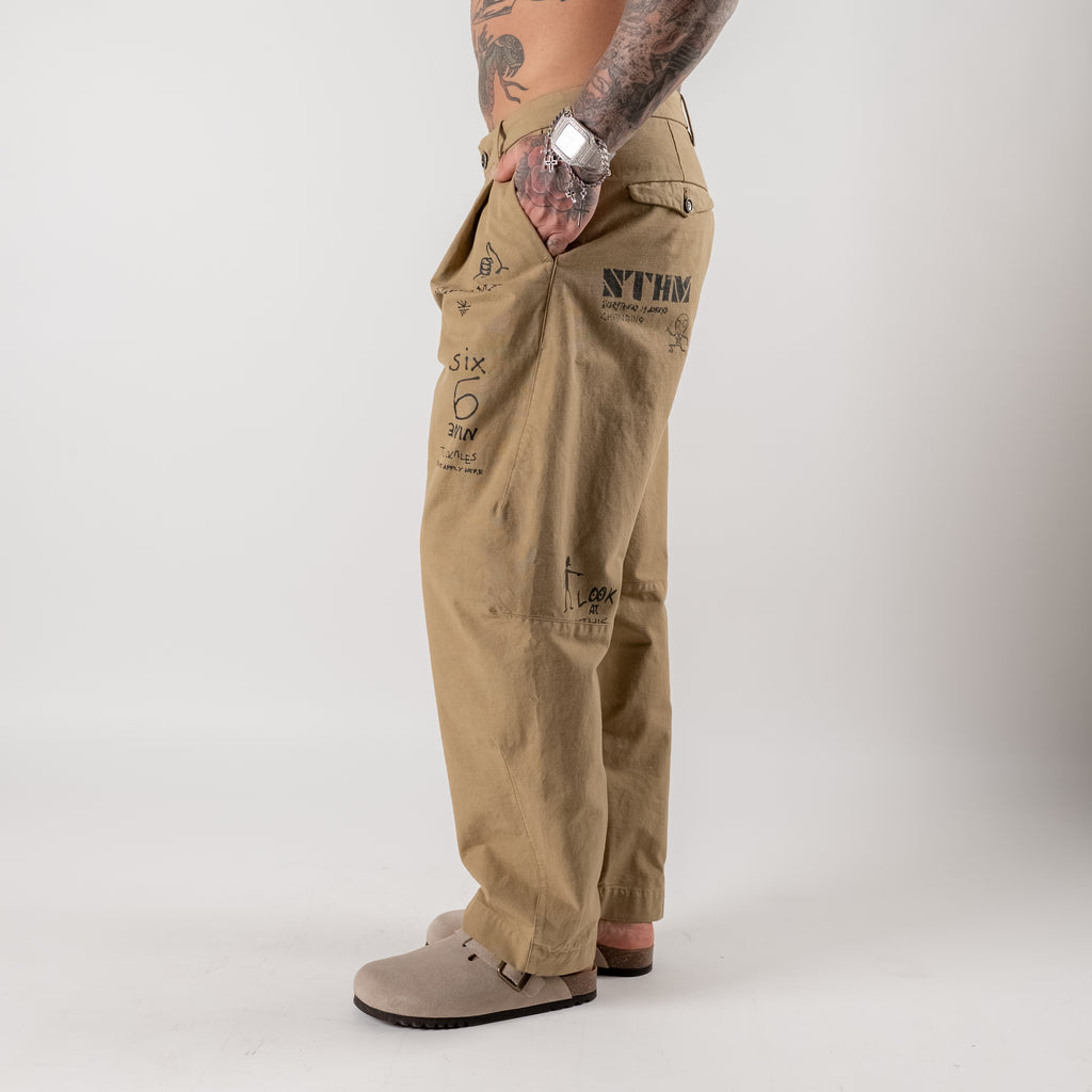 "Hand-Drawn" Ballon Trousers with hand-drawn designs