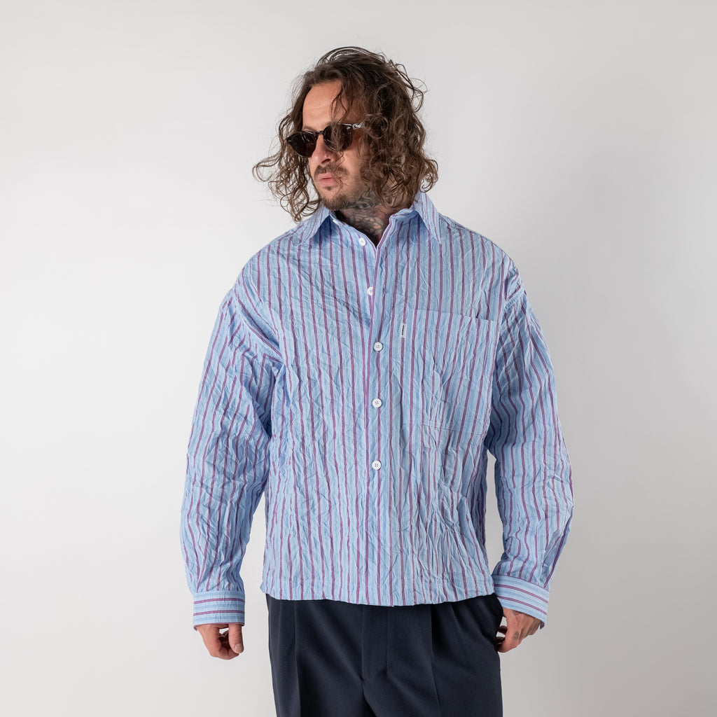 Wrinkled stripe shirt