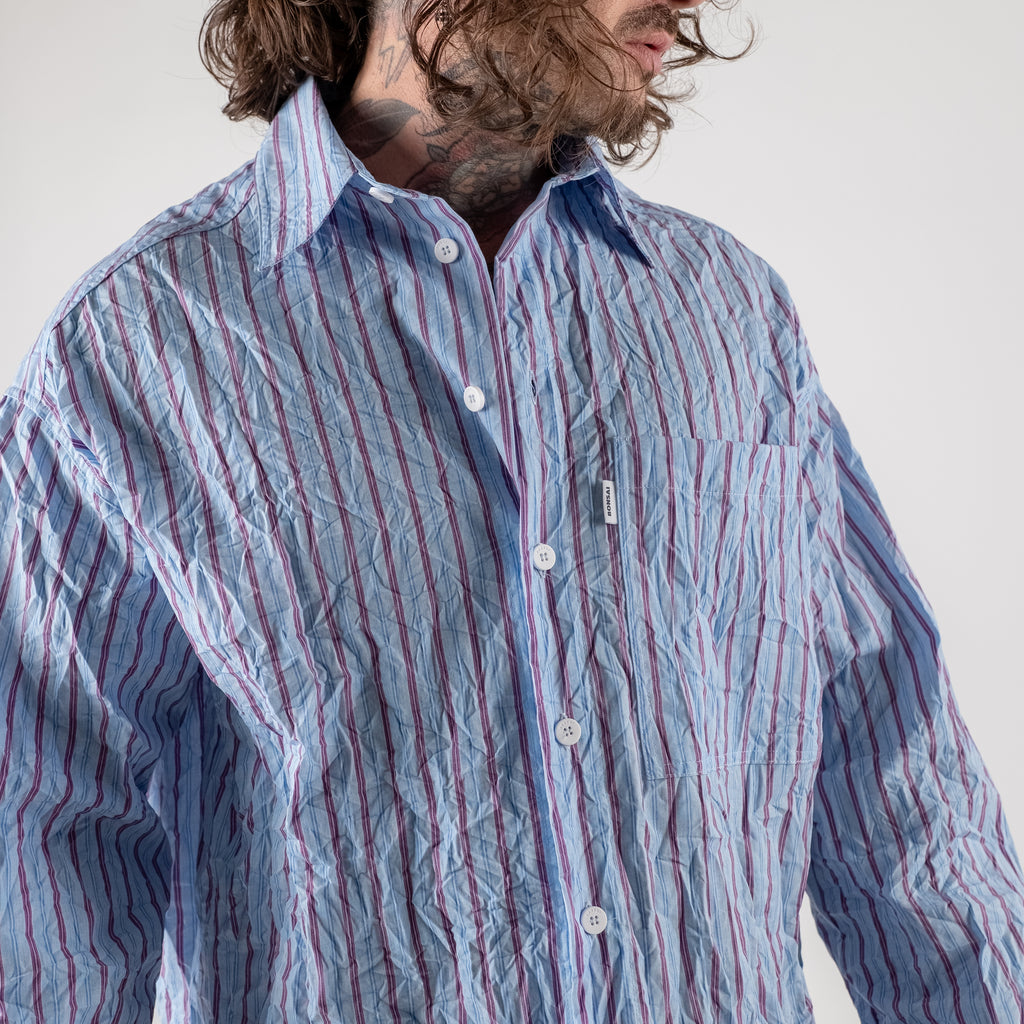 Wrinkled stripe shirt