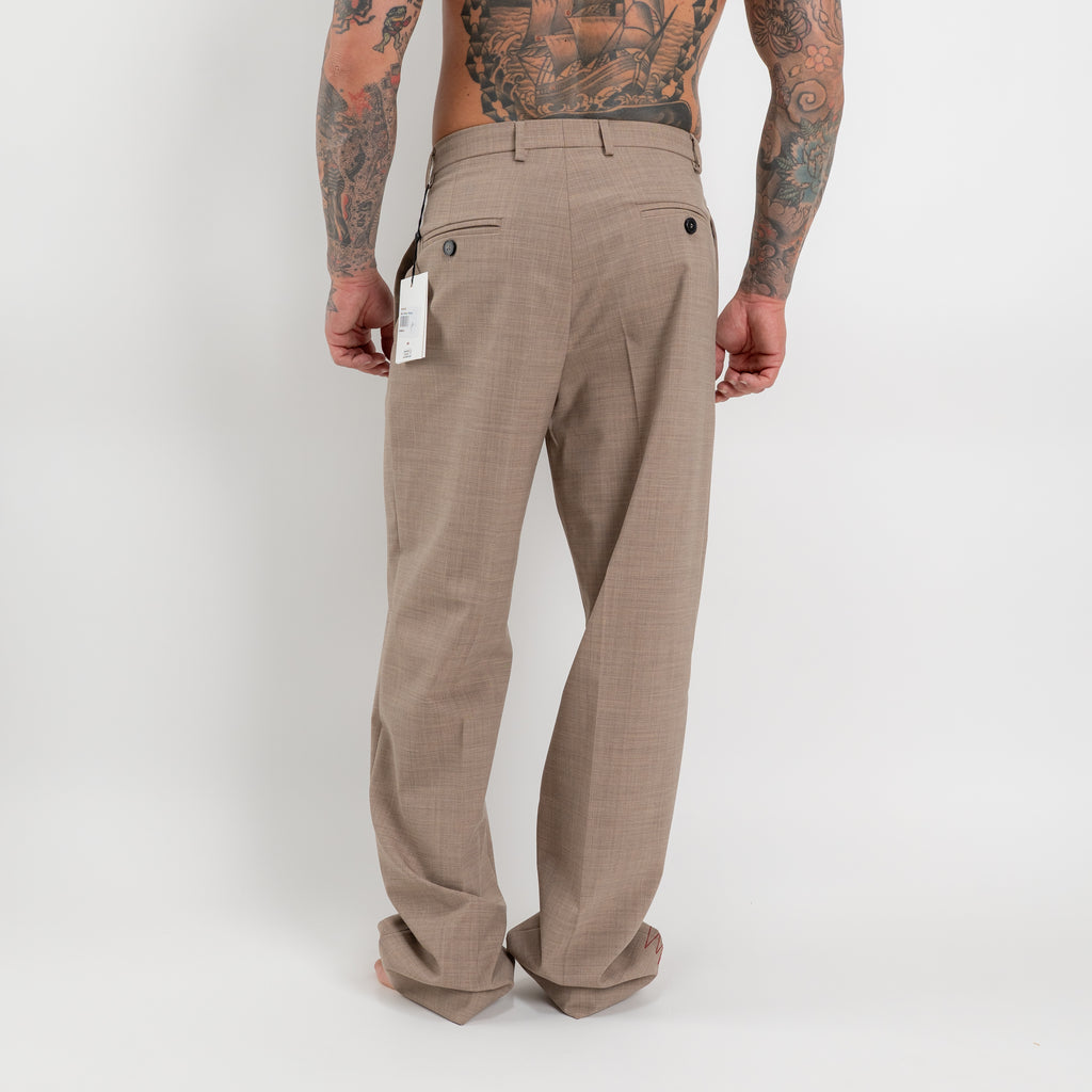 Pantalone sartoriale relaxed fit con pinces