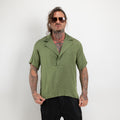 Camicia scollo a V rever ampio manica corta