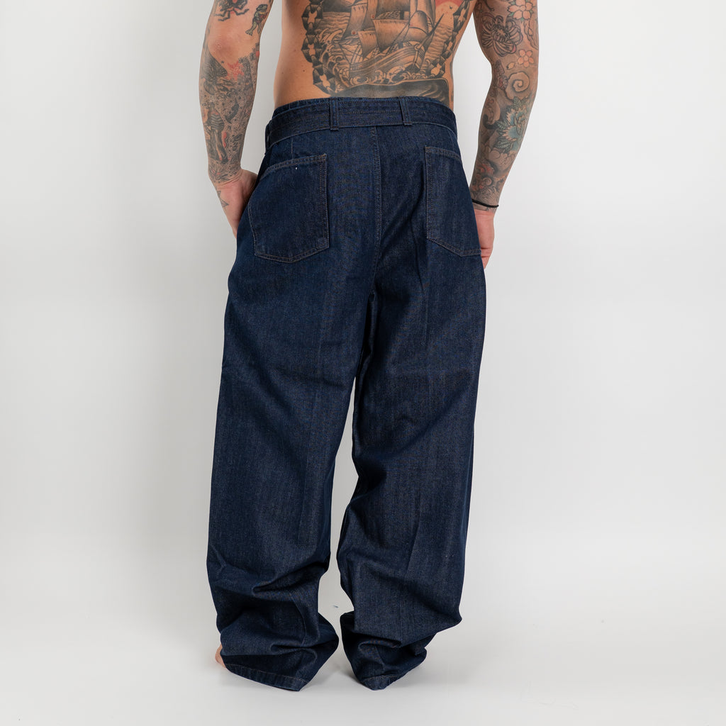 Jeans asimmetrico con cintura