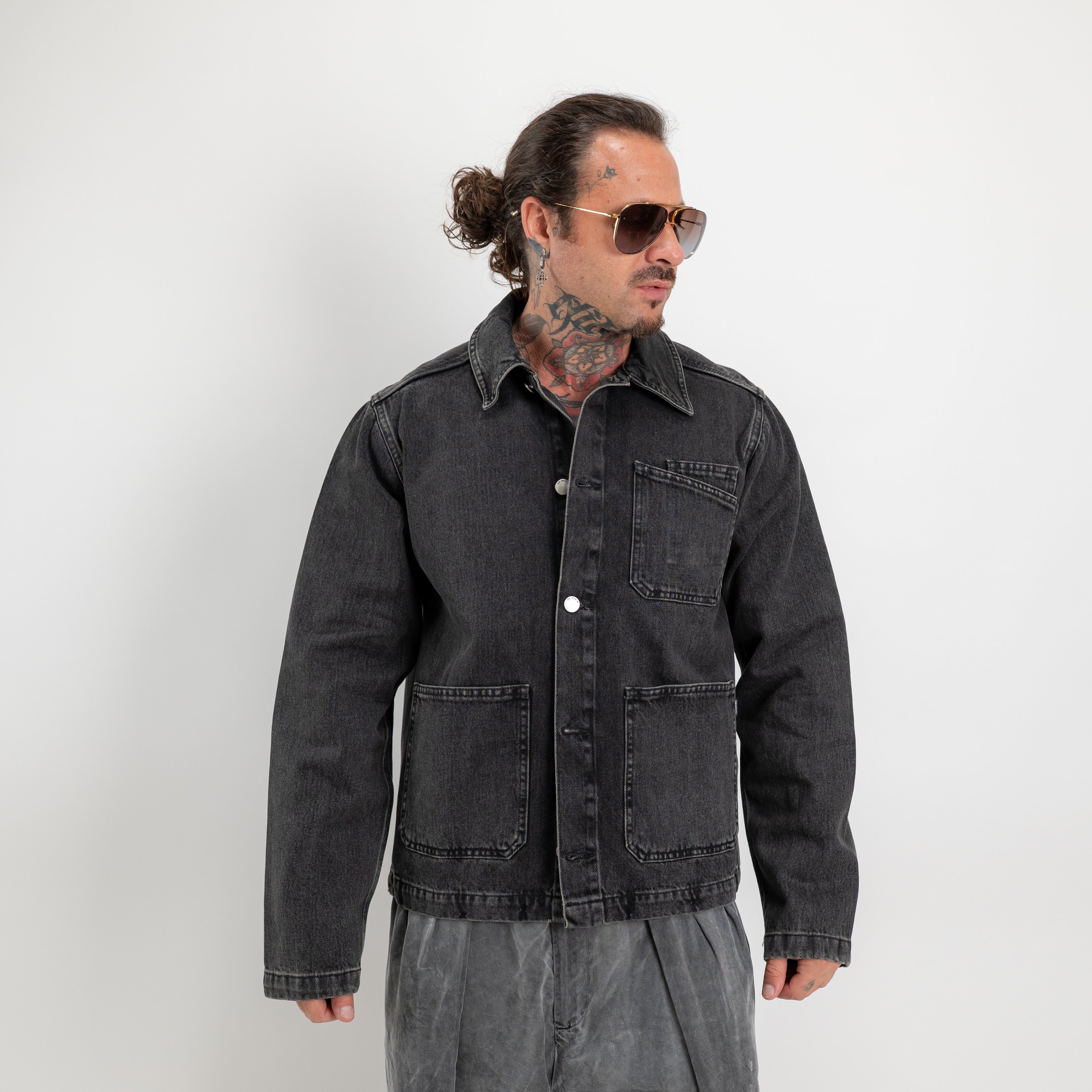Giacca trucker in denim rigido